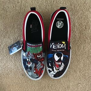BNWT from Japan!! Marvel Comic Venom shoes